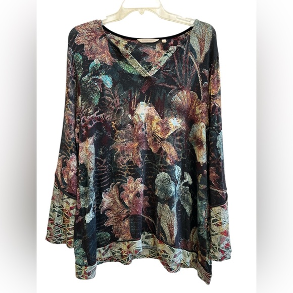 Soft Surroundings Tops - Soft Surroundings Whimsygoth Abstract Floral V-Neck Stretch Top Fairycore